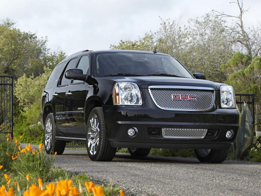  GMC Yukon Denali Hybrid 2009 года  (фото 12 из 17)